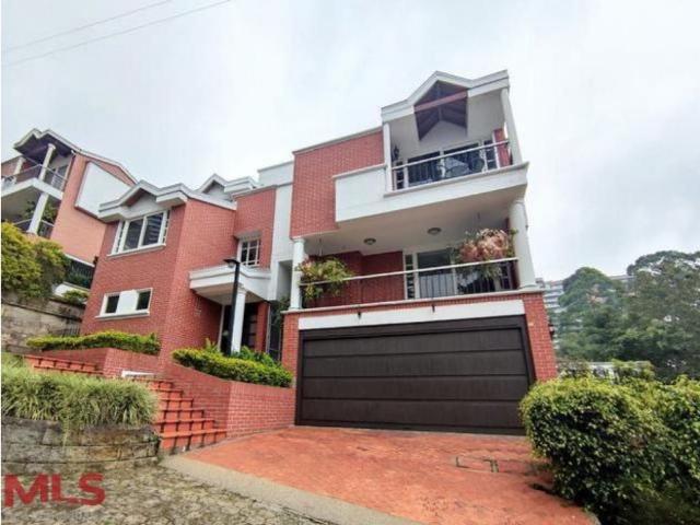 Casa en venta en Medellín, Valle de Aburrá