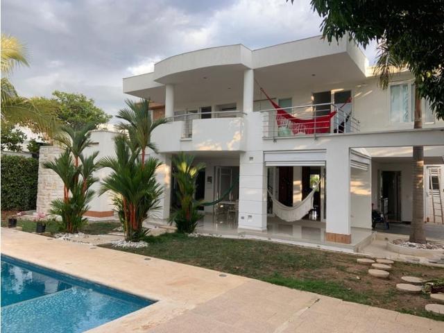 Casa en venta en Neiva, Huíla