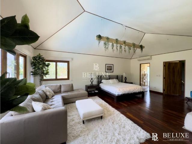 Vivienda exclusiva en venta Playa Coronado, Panamá