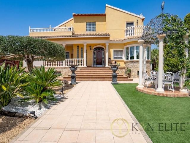 Villa en venta en San Vicente Del Raspeig, l'Advocat