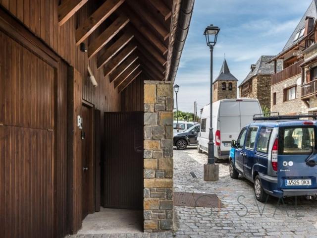 Chalet en venta en Montcorbau, Val d'Aran