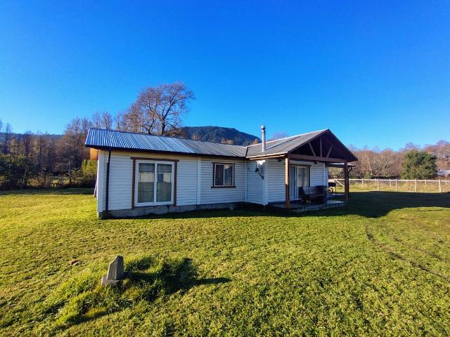 Casa en venta en Curarrehue, La Araucanía