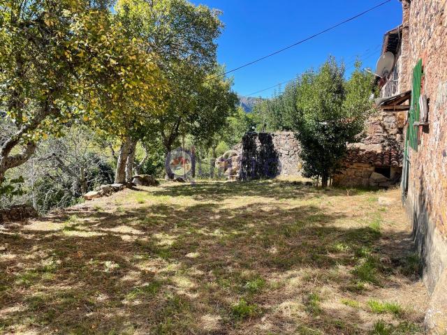 Casa en venta en Felmín, Cármenes