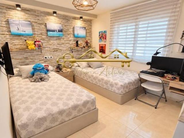 Piso en venta en Vilallonga / Villalonga, València / Valencia