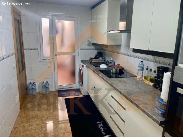 Casa en venta en Las Cabañuelas, Vícar
