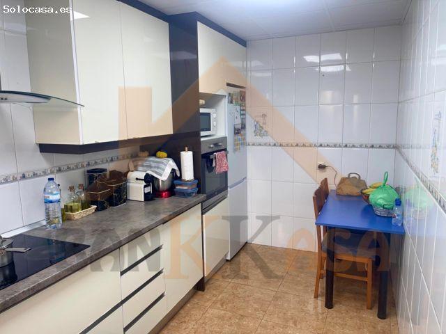 Casa en venta en Las Cabañuelas, Vícar