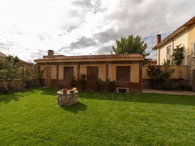 Casa en venta en Pinilla, León