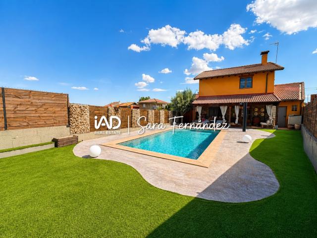 Casa en venta en Sariegos, Castilla y León