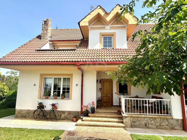 Casa en venta en Santovenia De La Valdoncina, Castilla y León