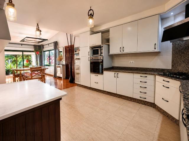 Chalet en venta en Mos, Vigo