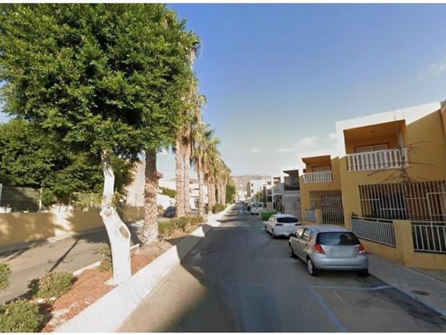 Casa en venta en La Gangosa, Vícar