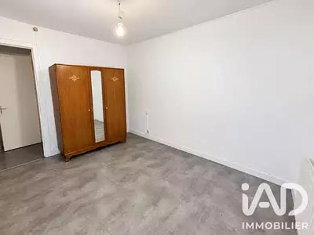 Appartement vente à Vivier-au-Court, Ardennes