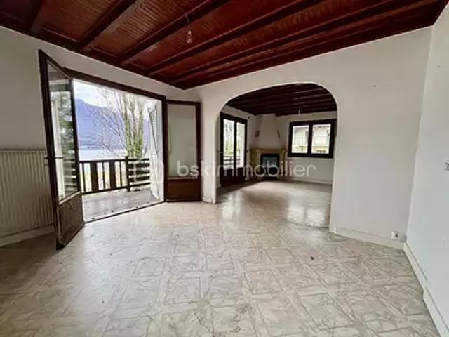 Maison vente à Chambéry, Viviers-du-lac