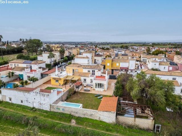 Casa en venta en Valencina De La Concepción, Andalucía