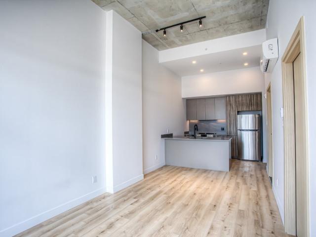 Apartment for rent in St. Leonard's, Quebec