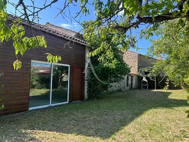 Maison vente à Fontenay-le-Comte, Vix