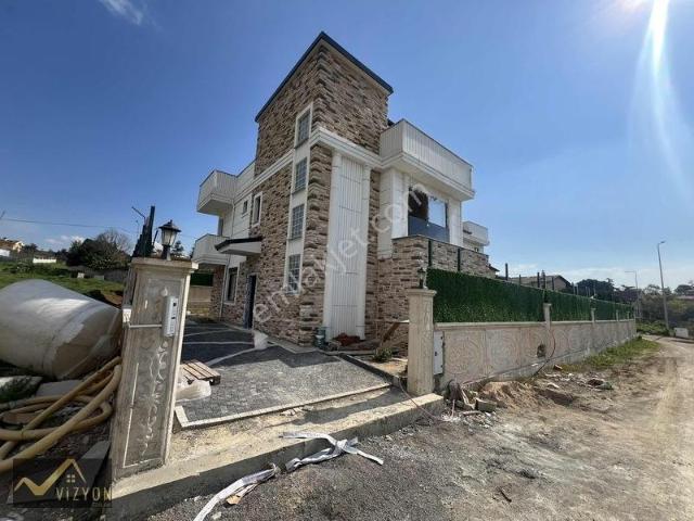 Darica, Kocaeli içerisinde satılık Villa