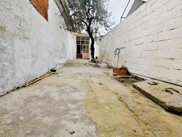 Akhisar, Manisa içerisinde satılık Villa