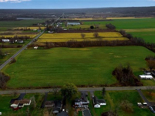 Farm for sale in Niagara, New York