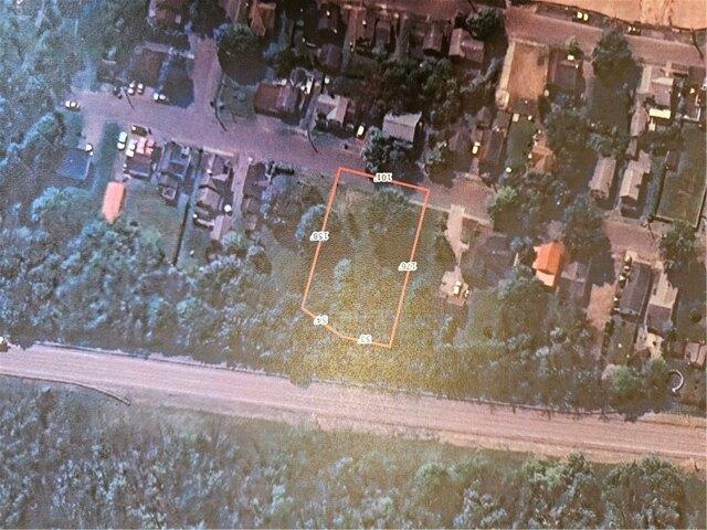 Land for sale in Lyons
