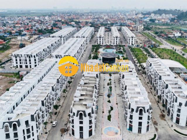 Nhà mặt phố bán