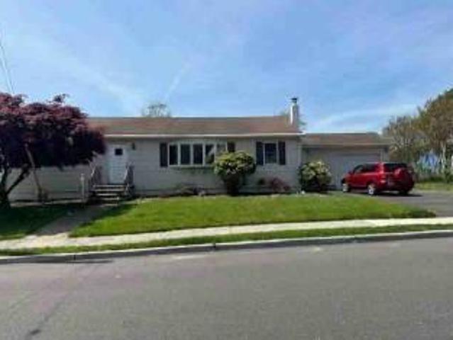 House for sale in Spotswood, New Jersey