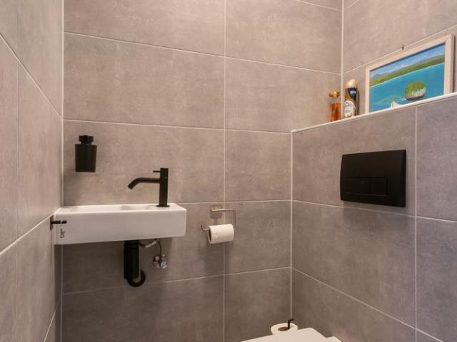 Appartement te huur in Waterland, Spijkenisse