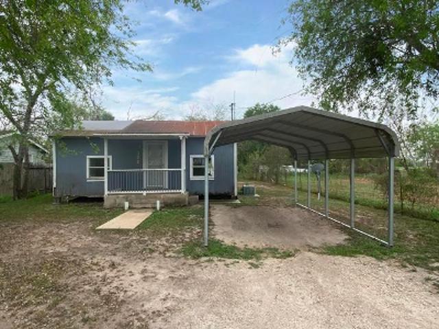 House for sale in Orange Grove, Texas