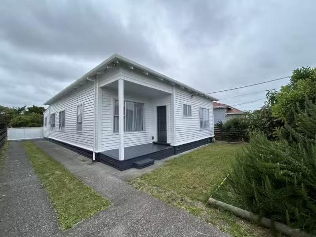 House for rent in Heathcote, Canterbury