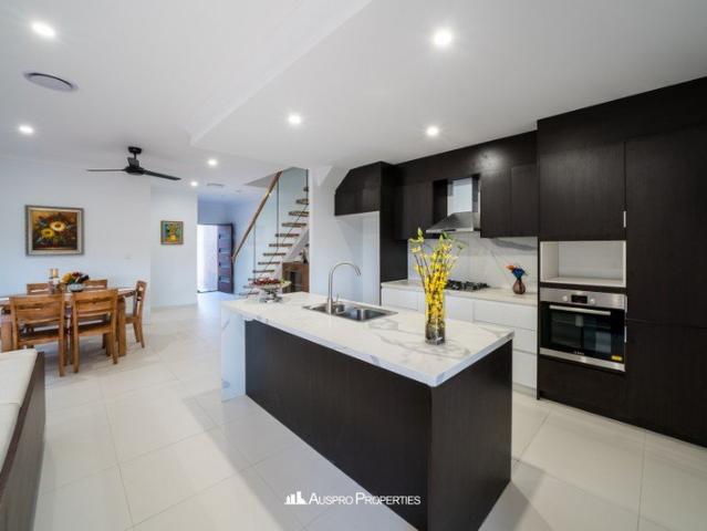 Townhouse for sale in Toombul, Queensland