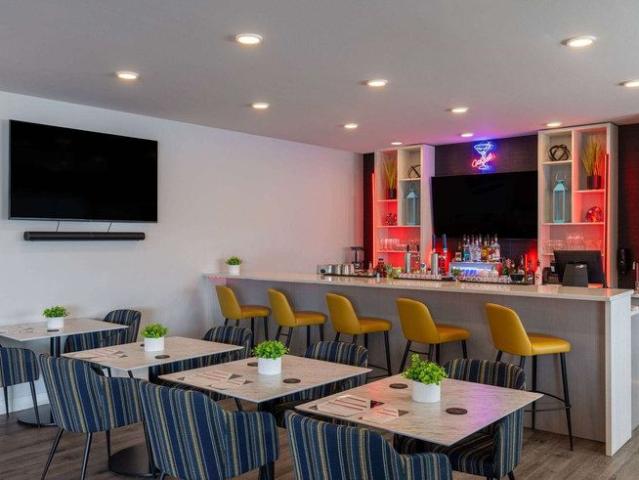 House for rent in Dorval, Montréal (région administrative)