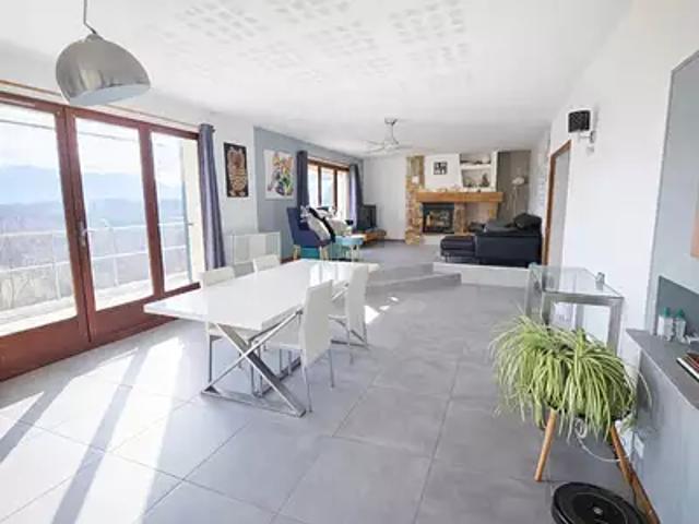 Maison vente à Grenoble, Voiron