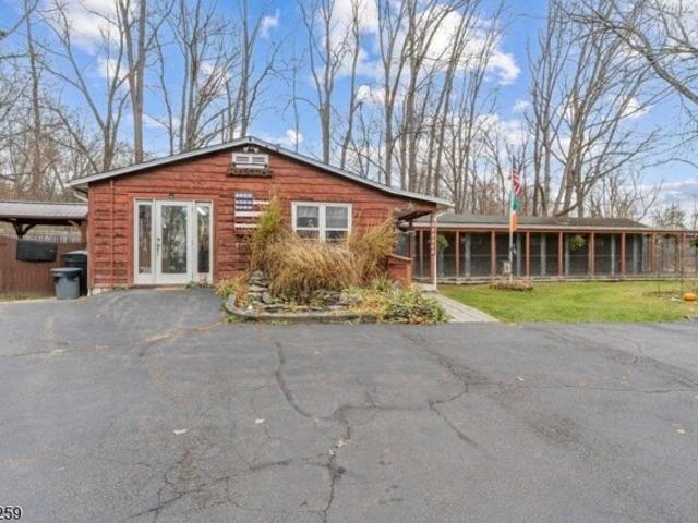 House for sale in Layton, New Jersey