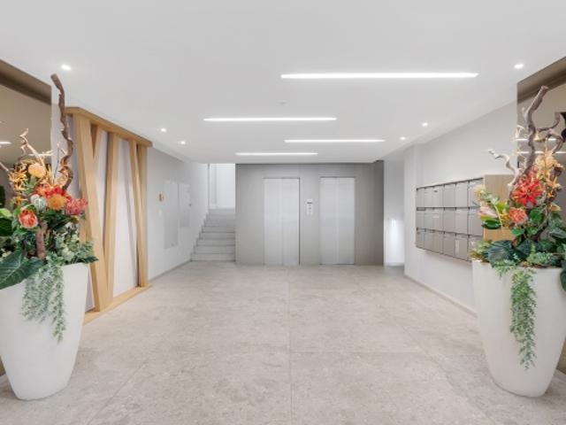 Büro mieten in Einigen, Zürich