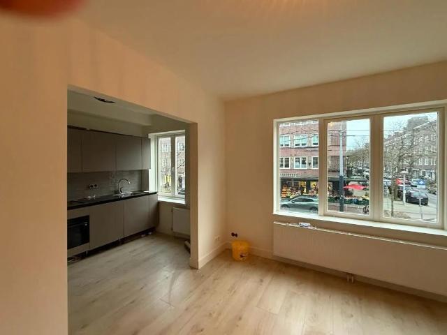 Appartement te huur in Zuid, Amsterdam