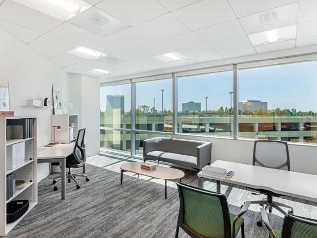 Bedrijfspand te huur in Centrum, Almere-haven