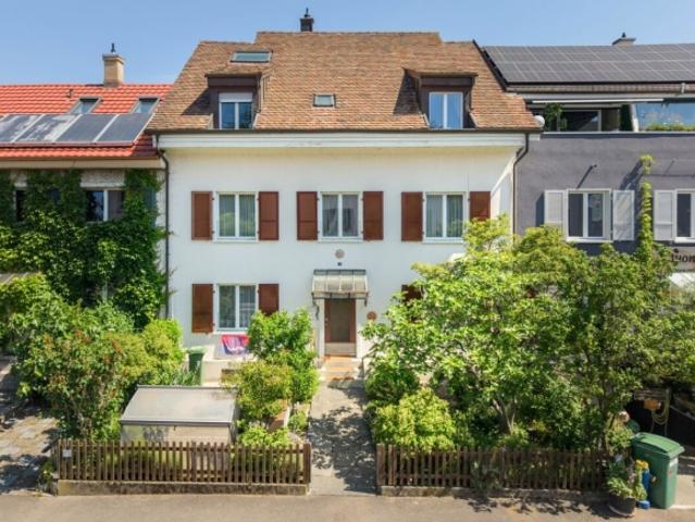 Mehrfamilienhaus kaufen in Allschwil, Basel-Landschaft