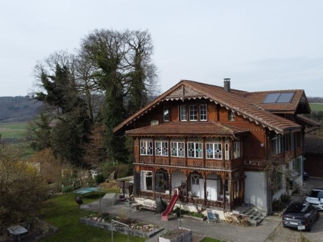 Mehrfamilienhaus kaufen in Safenwil, Aargau
