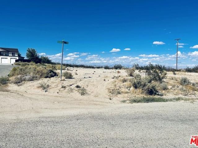 Land for sale in Lakeview Mobile Home Park, California City