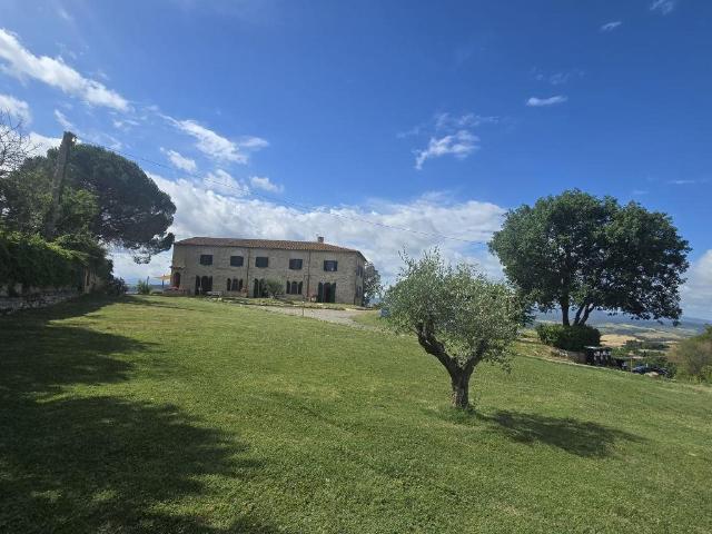 Casa in vendita a Volterra, Toscana