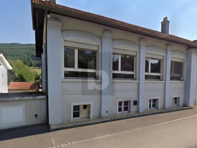 Immobilie kaufen in Court, Région administrative du Jura bernois