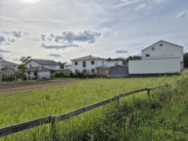 Erdgeschosswohnung kaufen in Postbauer-Heng, Bayern