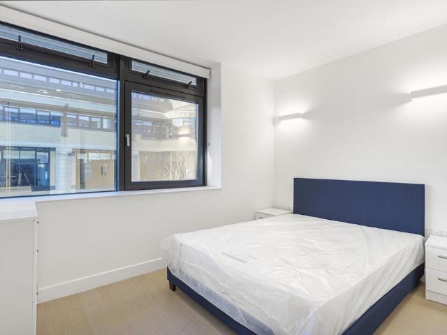Apartment for rent in London Borough of Hounslow, Spring Grove