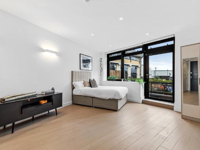 House for rent in London Borough of Hounslow, Spring Grove