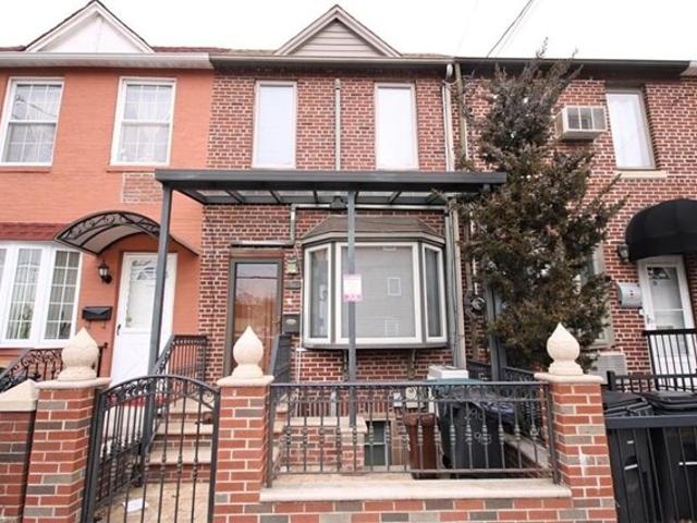 House for sale in Arverne, New York