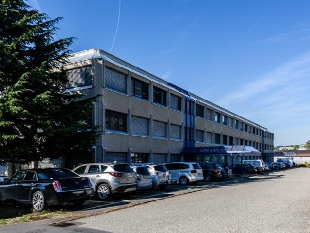 Büro mieten in Ecublens (FR), Waadt