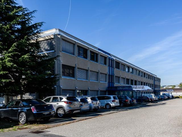 Büro mieten in Ecublens (FR), Waadt