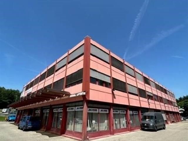 Büro mieten in Crissier, Waadt