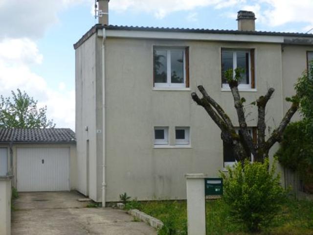 Maison location à Saint-Amand-Montrond, Vallenay