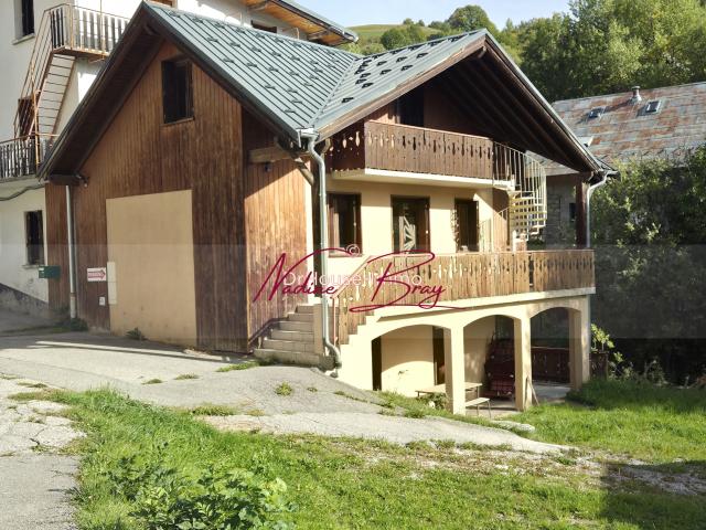 Maison vente à Les Petits Écours, Saint-Jean-d'Arves